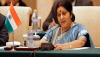 সুষমাকে পাক মহিলার টুইট, 'আমায় সুস্থ হতে সাহায্য করুন!'