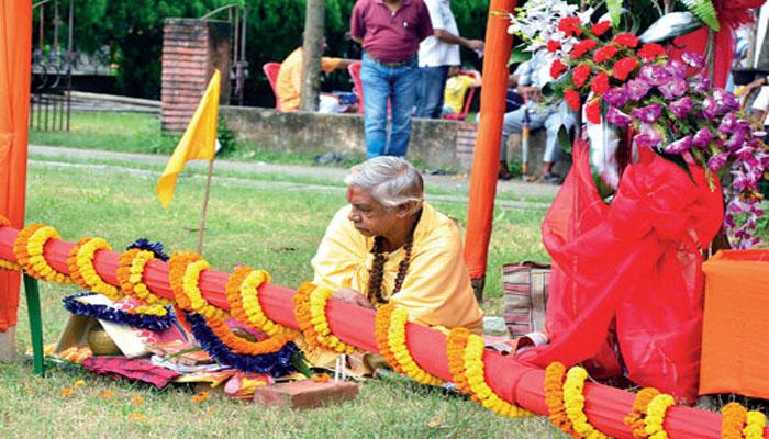  শহরের উত্তর থেকে দক্ষিণ, খুঁটি পুজো দিয়ে শুরু উত্সবের