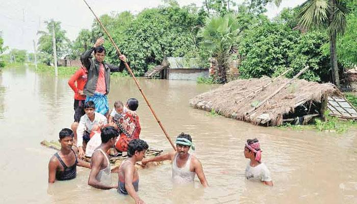 পরিস্থিতি ধীরে ধীরে স্বাভাবিক হচ্ছে আরামবাগ আর পুরশুরায়