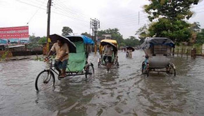 অবিশ্রান্ত বৃষ্টিতে জল থইথই কোচবিহার