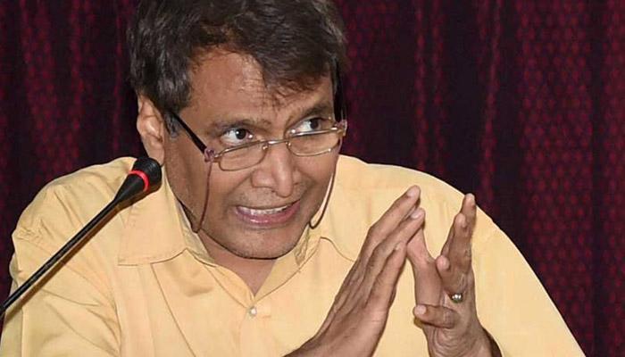 দুর্ঘটনার দায় নিয়ে পদত্যাগের ইচ্ছাপ্রকাশ করলেন রেলমন্ত্রী সুরেশ প্রভু