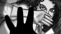 প্রকাশ্যে মহিলা পুলিস কর্মীর 'শ্লীলতাহানি' অফিসারের, ভাইরাল ভিডিও 