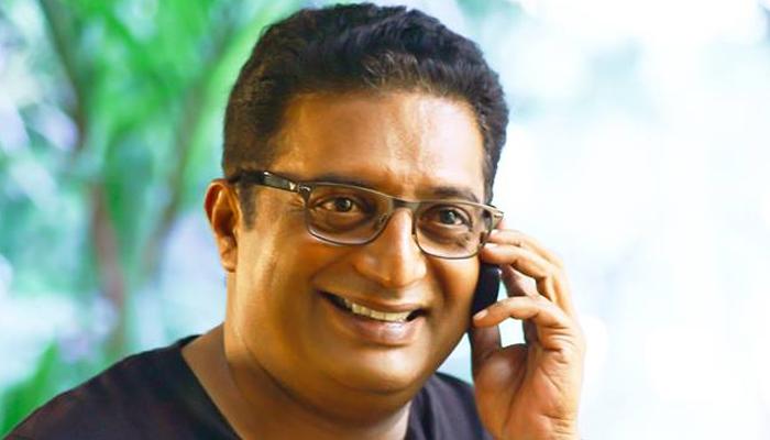 প্রধানমন্ত্রীকে আক্রমণ, আইনি প্যাঁচে প্রকাশ রাজ