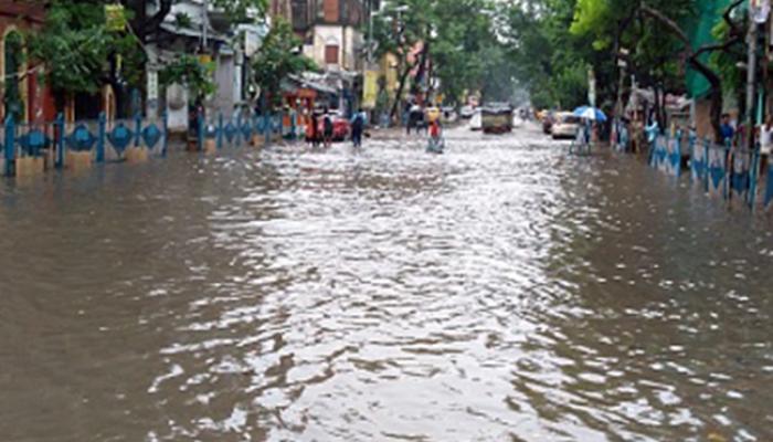 এক নাগাড়ে বৃষ্টি, নাকাল কলকাতা সহ দক্ষিণবঙ্গ, দেখুন 