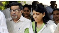 'এতদিনে বিচার পেলাম', রায় শুনে কান্নায় ভেঙে পড়েন তলোয়ার দম্পতি