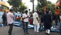 বিজেপির 'ডেঙ্গি' বিক্ষোভ, পুলিসের সঙ্গে খণ্ডযুদ্ধে স্বাস্থ্যভবনে ধুন্ধুমার 