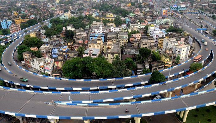 আইনের তোয়াক্কা না করেই হাওড়া দাপাচ্ছে প্রোমোটাররা