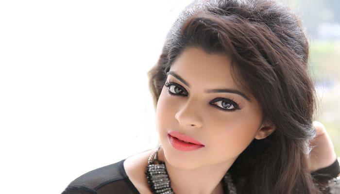 দু’বার বিয়ে ভাঙার পর পুরুষ সম্পর্কে বিস্ফোরক মতামত অভিনেত্রীর