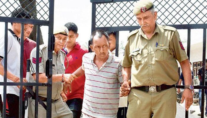 স্বীরাকোক্তি আদায় করতে 'থার্ড ডিগ্রি' প্রয়োগ করেছিল পুলিশ, বিচার চান অশোক