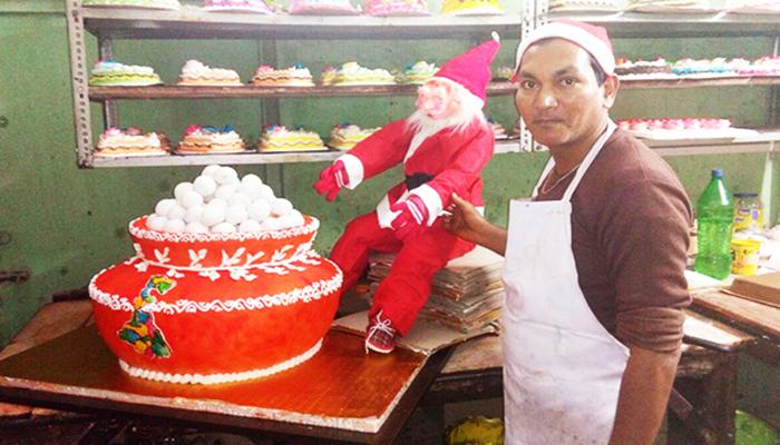 রসগোল্লার হাঁড়ি নিয়ে আসছেন সান্টাক্লজ, অভিনব ভাবনা জলপাইগুড়িতে 