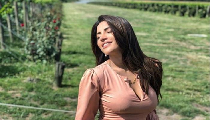 'আমার স্তন আছে এবং তা সুন্দর', নেটিজেনদের আক্রমণের জবাব শামার 