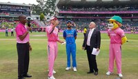আমলাদের ঘায়েল করতে কবজির মোচড়ে স্পিনের অনুশীলন পেস বোলারদের 