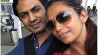 ''আমার উপর নজরদারি হয়নি'', নওয়াজের পাশেই দাঁড়ালেন তাঁর স্ত্রী