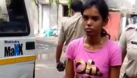 ভালোবাসার হাতছানিতে সাড়া দিয়েই এই কলেজছাত্রী অন্ধকার জগতের ‘রানি’  