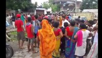 বাবা-ছেলের সে দৃশ্য দেখে মেনে নিতে পারেননি প্রতিবেশী, তিনি যা করলেন...