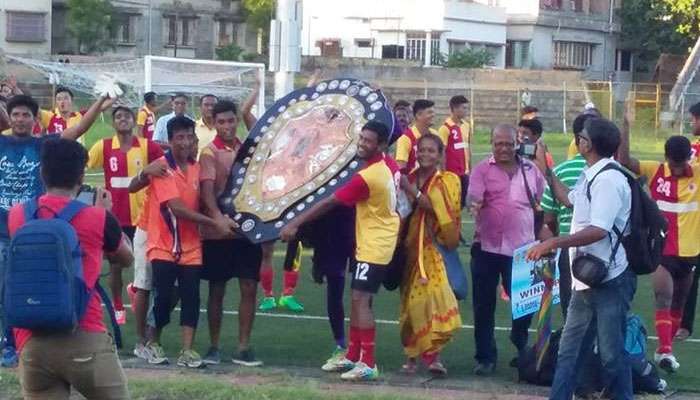 মোহনবাগানকে হারিয়ে শিল্ড জয়ী ইস্টবেঙ্গল 