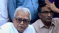 আলিমুদ্দিনের নেতাকে দেখে ক্ষোভে ফেটে পড়েন সোমনাথ পুত্র প্রতাপ!