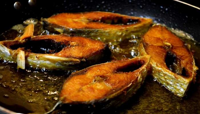 ইলিশ ভাজার রেস্তরাঁ, যত খুশি যেমন খুশি খান