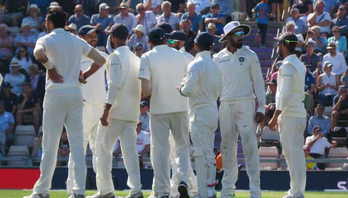 ভারতের সামনে কঠিন লক্ষ্য রাখার পথে ইংল্যান্ড, লিড ২৩৩ রানের    