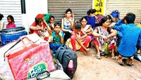 মোদীকেও একদিন বারাণসীতে যেতে হবে, বিহার-ইউপির শ্রমিকদের ওপরে হামলার পাল্টা 