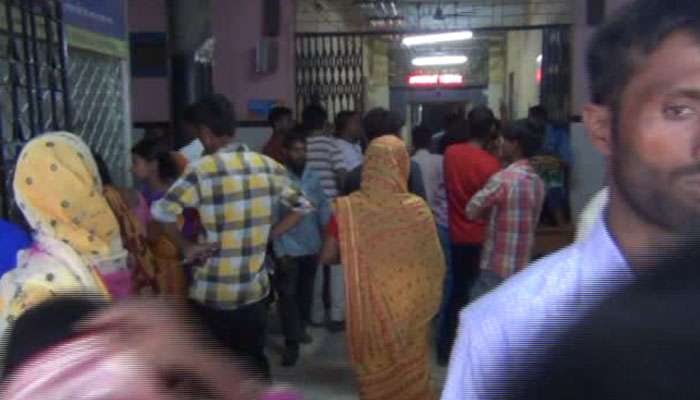‘ভূত  ছাড়াতে ’ গৃহবধূর হাত-পা বেঁধে ছ্যাঁকা!