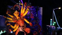 আর মাত্র কয়েক ঘণ্টা পরে রেড রোডে কার্নিভ্যাল, তাকিয়ে সারা বিশ্ব