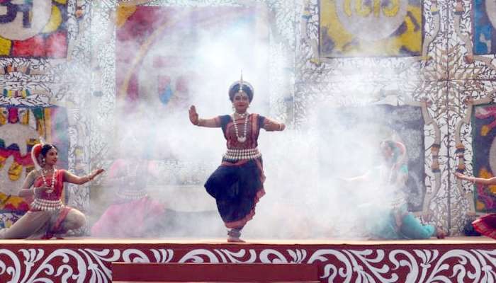 অর্থ - অ্যা কালচার কোয়েস্ট: তর্ক - বিতর্ক, সুর ও কলায় বাংলার সংস্কৃতির শিকড়ের সন্ধান 