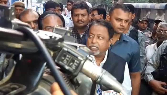 রাজ্য সরকারের পদত্যাগ করা উচিত, নবান্নে দাঁড়িয়ে বললেন মুকুল রায় রাজ্য সরকারের পদত্যাগ করা উচিত, নবান্নে দাঁড়িয়ে বললেন মুকুল রায়