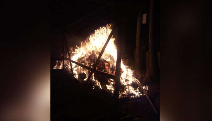 রাতভর বোমা-গুলির লড়াইয়ে উত্তপ্ত নানুর