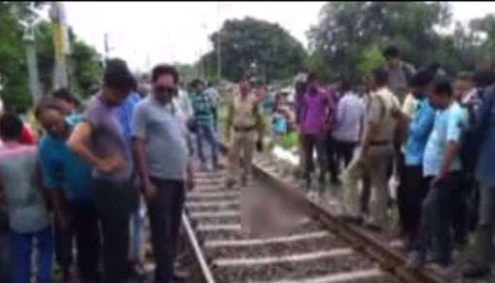 দুই ছেলেকে নিয়ে রেললাইনে মরণঝাঁপ বাবার!