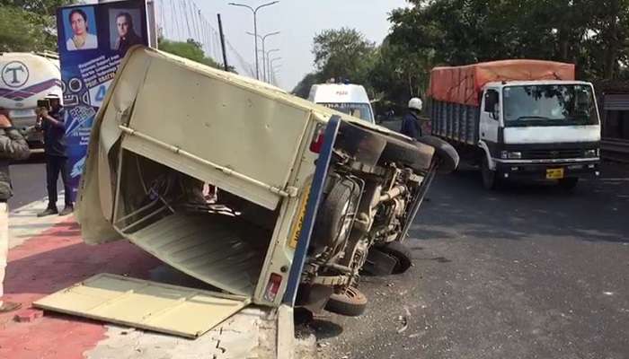 বেলঘরিয়া এক্সপ্রেসওয়েতে বাস-ট্রাকের সংঘর্ষ, তীব্র যানজট