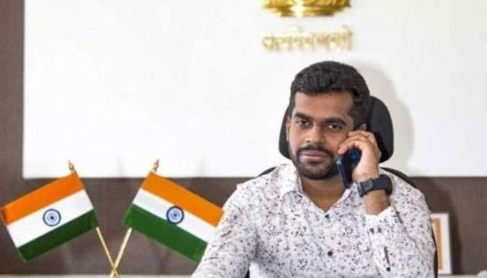 আলিপুরদুয়ারের জেলাশাসকের পদ থেকে অপসারণ করা হল নিখিল নির্মলকে আলিপুরদুয়ারের জেলাশাসকের পদ থেকে অপসারণ করা হল নিখিল নির্মলকে