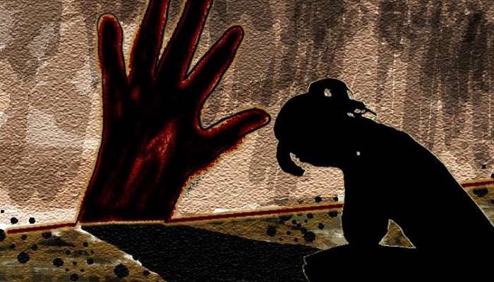 বাগানে নিয়ে গিয়ে ১০ বছরের নাবালিকাকে ধর্ষণ ২০ বছরের প্রতিবেশী যুবকের বাগানে নিয়ে গিয়ে ১০ বছরের নাবালিকাকে ধর্ষণ ২০ বছরের প্রতিবেশী যুবকের