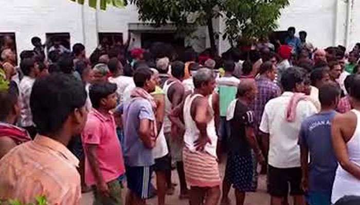 ধর্মঘটে গরহাজির, কারণ দেখিয়ে টিটাগড়ের জুটমিলে তালা ধর্মঘটে গরহাজির, কারণ দেখিয়ে টিটাগড়ের জুটমিলে তালা