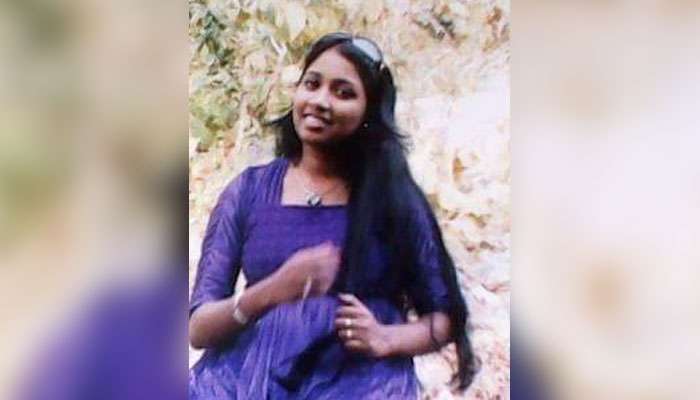 প্রেমিকের সঙ্গে মনোমানিল্য, ঘরে বিএড কলেজের ছাত্রীর ঝুলন্ত দেহ