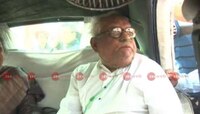 অসুস্থতা উপেক্ষা করেই ব্রিগেডে বুদ্ধদেব ভট্টাচার্য, গাড়িতে বসে শুনলেন ভাষণ