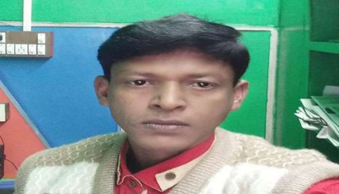 বাজারে লক্ষাধিক টাকার দেনা করেই গা ঢাকা কার্তিকের, পুরুলিয়ার ‘নিখোঁজ’ বিজেপি কর্মী উদ্ধার বাজারে লক্ষাধিক টাকার দেনা করেই গা ঢাকা কার্তিকের, পুরুলিয়ার ‘নিখোঁজ’ বিজেপি কর্মী উদ্ধার