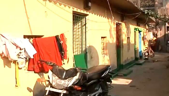 মোবাইল না পাওয়ায় মায়ের গায়ে ‘আগুন ধরাল’ মাধ্যমিক পরীক্ষার্থী ছেলে মোবাইল না পাওয়ায় মায়ের গায়ে ‘আগুন ধরাল’ মাধ্যমিক পরীক্ষার্থী ছেলে