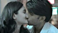 রণবীর-আলিয়ায় চুম্বনে 'না', বাদ যাচ্ছে এই দৃশ্য