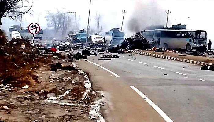 বিস্ফোরক ভর্তি গাড়ি নিয়েই ফিদায়েঁ হামলা, মূলচক্রী স্থানীয় জইশ কমান্ডার আদিল 