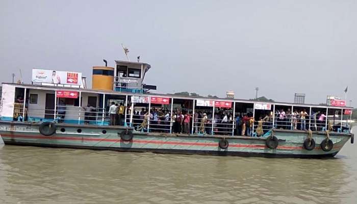 সংসারে গঞ্জনা, আহিরীটোলায় লঞ্চ থেকে গঙ্গায় ঝাঁপ বৃদ্ধ বাবা-মায়ের