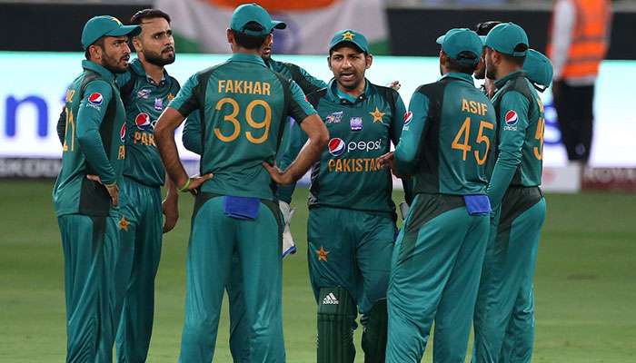 ICC World Cup 2019: বিশ্বকাপে সফরসঙ্গী হতে পারবেন না পাক ক্রিকেটারদের স্ত্রী-পরিবার, জানিয়ে দিল পিসিবি 