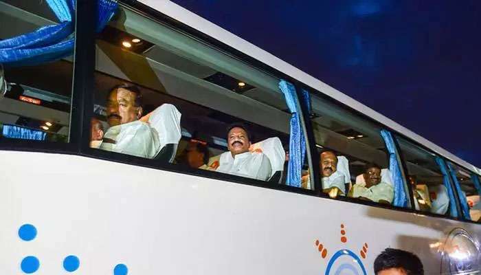 Karnataka Crisis: কর্নাটকে ৮ বিধায়কের ইস্তফাপত্র বাতিল করলেন স্পিকার