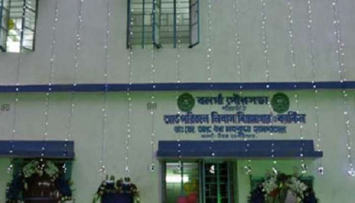 প্রশাসক বসিয়ে বনগাঁ পুরসভা হাতে রাখার চেষ্টায় জল ঢালল হাইকোর্ট, অনাস্থা আনতে নির্দেশ