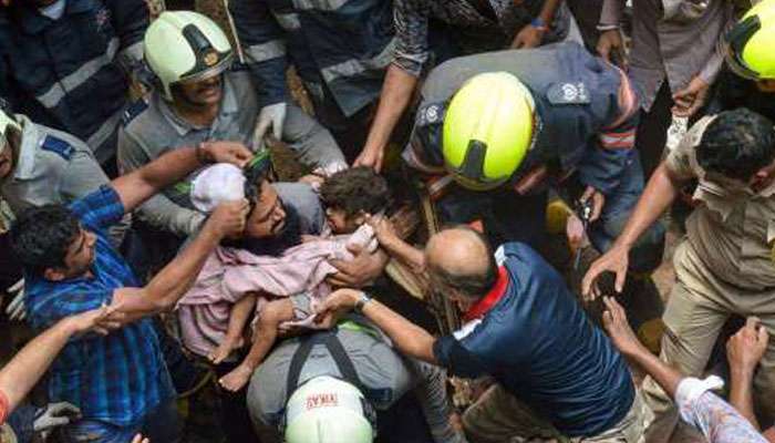 মুম্বইয়ে বহুতল ভেঙে মৃতের সংখ্যা বেড়ে হল ১৩, ধ্বংসস্তূপে এখনও আটকে অনেকে