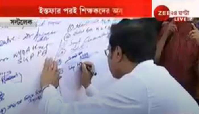 ২১ জুলাইয়ের এলাহি আয়োজন, অথচ অনশনকারী শিক্ষকদের জল, শৌচালয় নেই: সব্যসাচী 