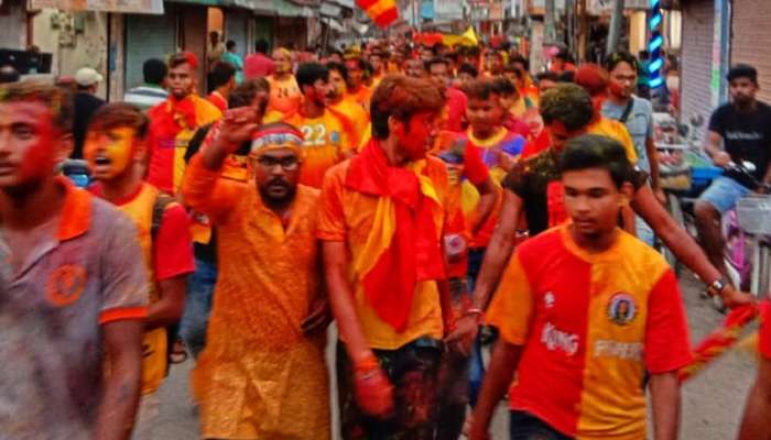 লড়াই শুধু মাঠে, চায়ের দোকান লাল-হলুদ করলেন সবুজ-মেরুন সমর্থক নিতাইদা