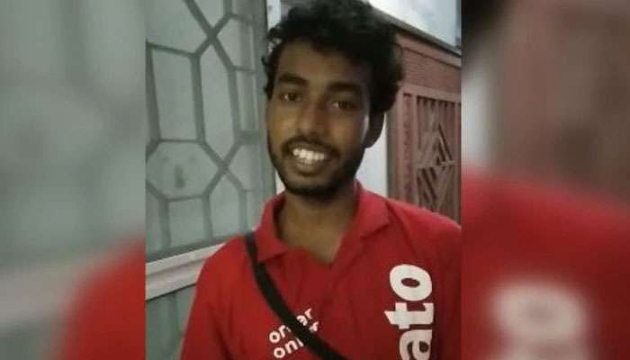 গোরি তেরা গাঁও বড়া পেয়ারা....! ফুড ডেলিভারি বয়ের সুরে মুগ্ধ নেট-দুনিয়া গোরি তেরা গাঁও বড়া পেয়ারা....! ফুড ডেলিভারি বয়ের সুরে মুগ্ধ নেট-দুনিয়া