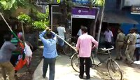 বাঁশ, বন্দুকের বাটে মাথা ফাটল বিজেপি কর্মীদের, আহত টিটাগড়ের IC, রণক্ষেত্র 