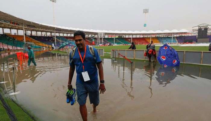 পাকিস্তানে ভেস্তে গেল ম্যাচ, রসিকতা করে গেল আইসিসি